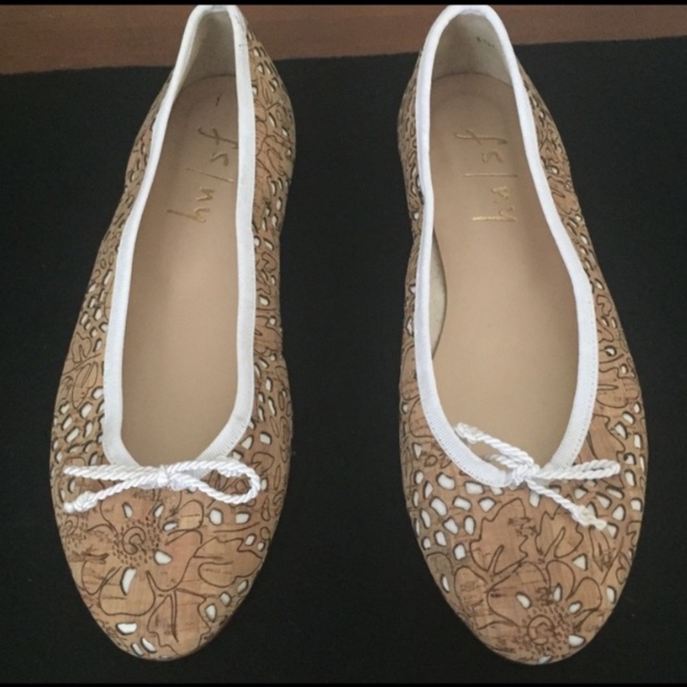 🛍 Cute Flats by French Sole